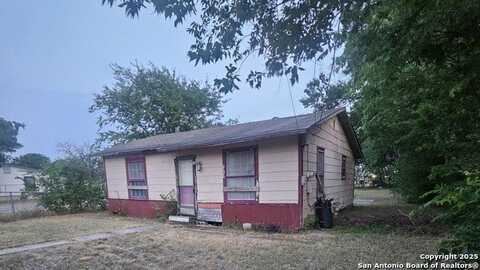 902 Aaron, San Antonio, TX 78221