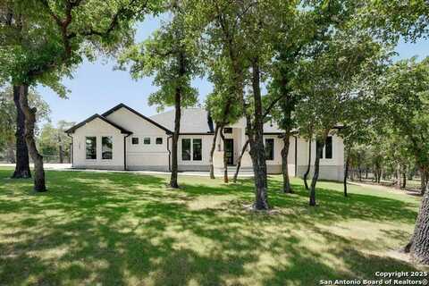 149 Chisum Trail Dr, La Vernia, TX 78121