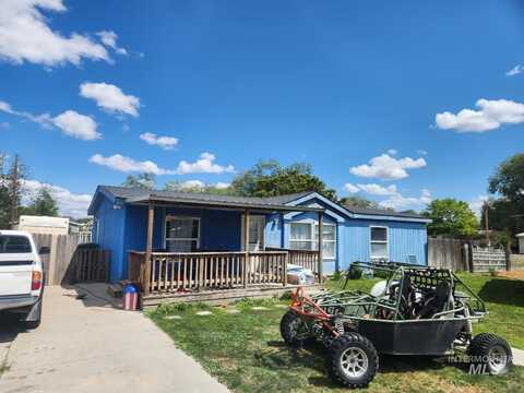 776 16th St, Vale, OR 97918