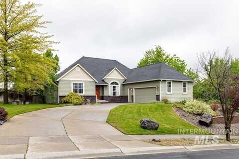 1875 Rolling Hills Dr, Moscow, ID 83843