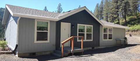 400 Bobcat Drive, Ahsahka, ID 83520