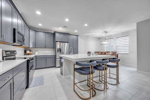 16369 Oakview Drive, Lake Wales, FL 33470