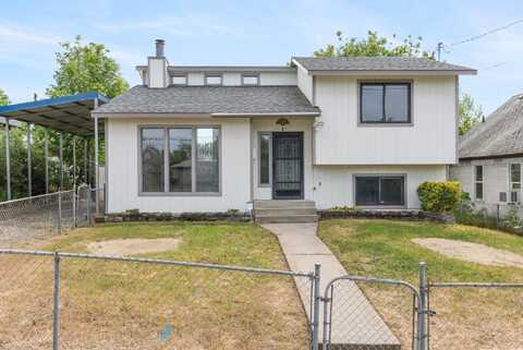 2924 N Standard St, Spokane, WA 99207