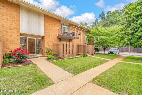 3104 N Broadway St, Knoxville, TN 37917