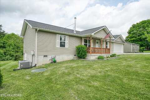 1435 E 1st St, Crossville, TN 38555