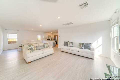 14809 Saw Mill, San Antonio, TX 78254