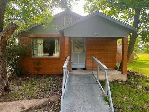 1346 FM 448 Road, Giddings, TX 78942