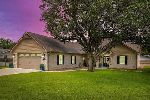 204 Keuper Avenue, Schulenburg, TX 78956