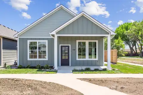 417 E Lexington Ln, Andover, KS 67002