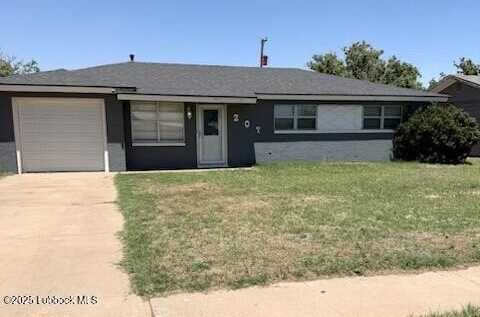 207 Pat Street, Levelland, TX 79336