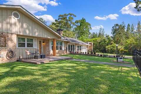 437 Rayburn Blvd, Brookeland, TX 75931