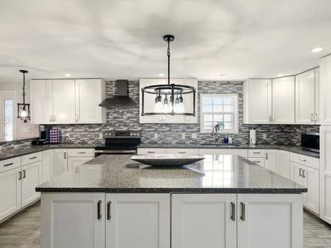 35 Walnut Trail, Velarde, NM 87532