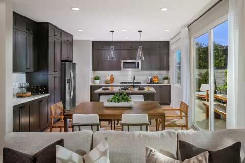 712 Jasper Street, Rancho Mission Viejo, CA 92694