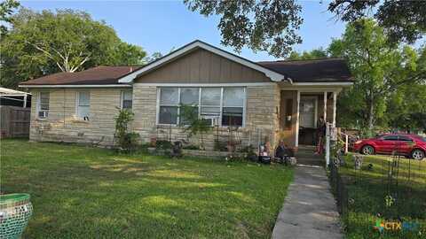 701 E Anaqua Avenue, Victoria, TX 77901