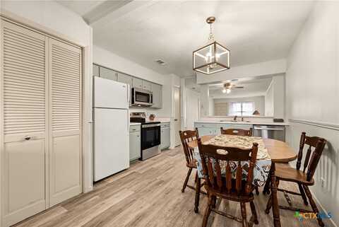 1051 Country Club Drive, Seguin, TX 78155