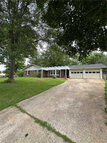 2505 GREENBRIAR STREET, OPELIKA, AL 36801