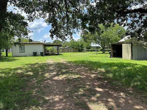 639 North Manse Avenue, Giddings, TX 78942