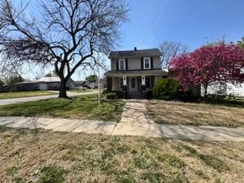 319 S Topeka, El Dorado, KS 67042