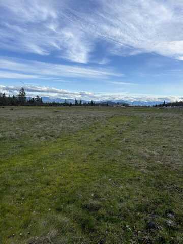 506 Greenleaf Drive, Eagle Point, OR 97524