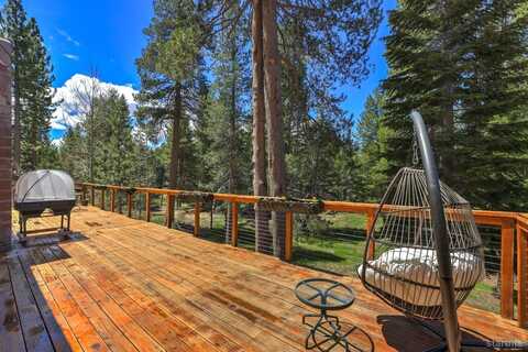 2231 Columbine Trail, South Lake Tahoe, CA 96150