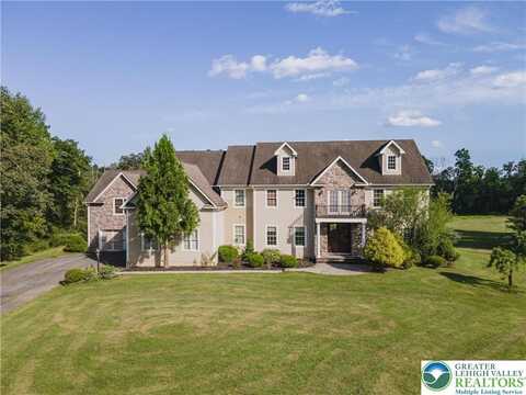 226 Sonny Drive, Bushkill, PA 18091