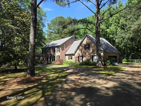 8850 OLD CREEK, Unincorporated, TN 38125