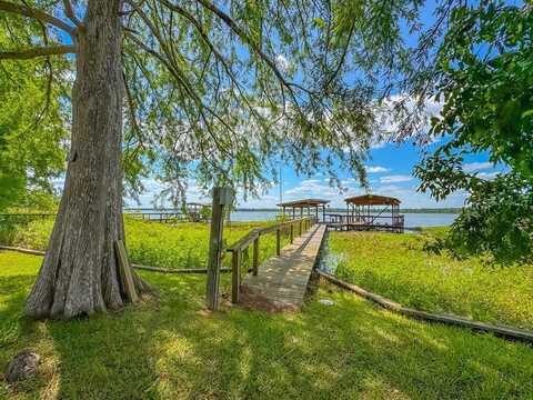115 Lakeside Lane, Bainbridge, GA 39819