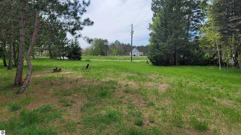6136 SW Hudson Road, South Boardman, MI 49680