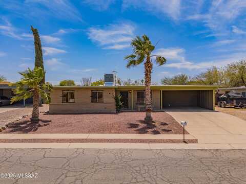 2002 E Pinon Drive, Tucson, AZ 85706