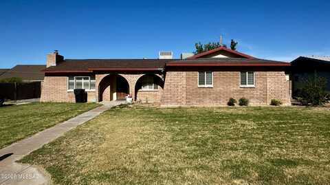 1609 S 12th Avenue, Safford, AZ 85546