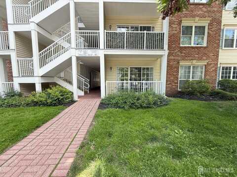 38 Cheverny Court, Hamilton, NJ 08619