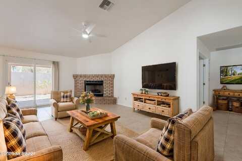 120 E Carolwood Drive, Oro Valley, AZ 85737