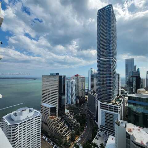 950 Brickell Bay Dr, Miami, FL 33131