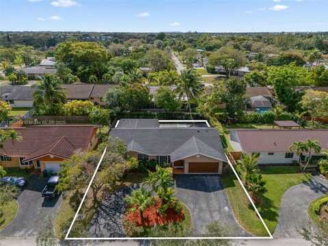 9034 SW 163rd Ter, Palmetto Bay, FL 33157