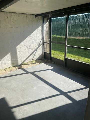 810 SW 73rd Ave, North Lauderdale, FL 33068