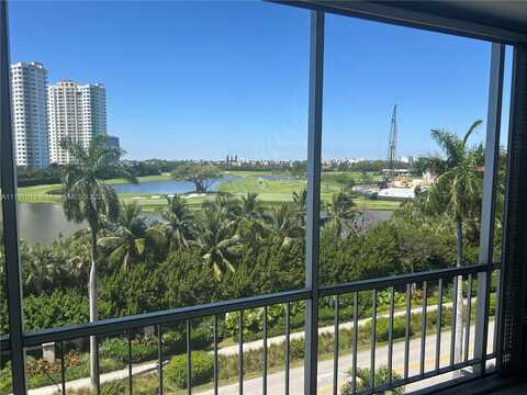 400 Diplomat Pkwy, Hallandale Beach, FL 33009