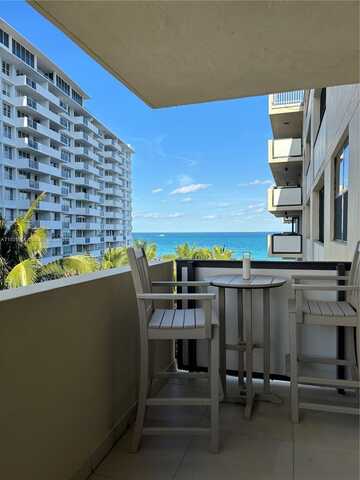 1621 Collins Ave, Miami Beach, FL 33139