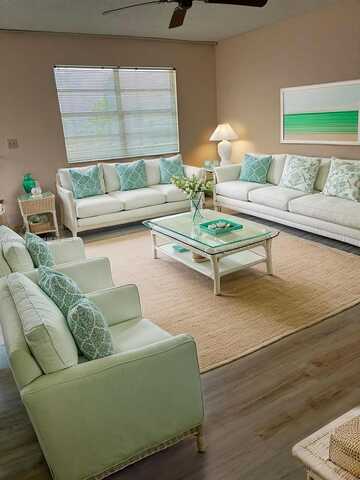 235 E Burgundy E, Delray Beach, FL 33484