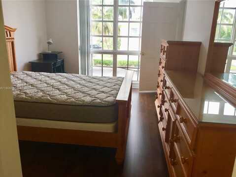 1280 S Alhambra Cir, Coral Gables, FL 33146