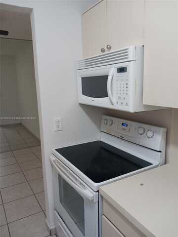 2700 NE 135th St, North Miami, FL 33181