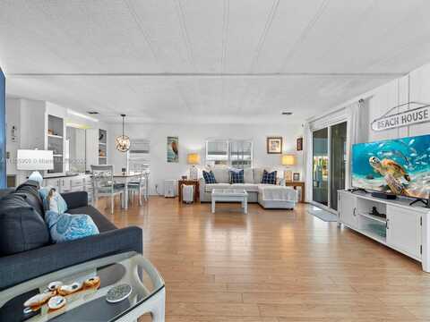 806 S Jade Dr, Key Largo, FL 33037
