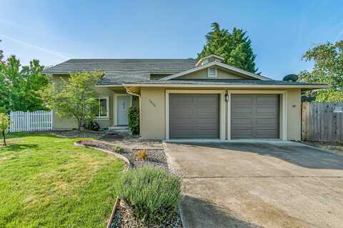 2430 Winslow Park Circle, Medford, OR 97504