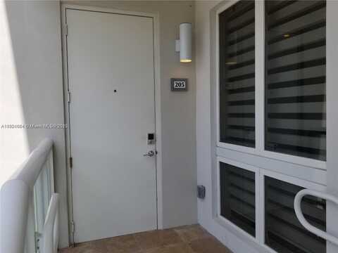10305 NW 63rd Ter, Doral, FL 33178