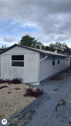 115 Walker Ave, Green Acres, FL 33463
