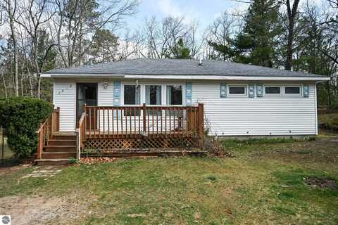2818 Leone Avenue, National City, MI 48748