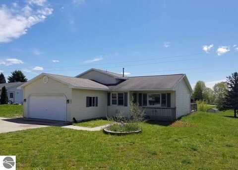 3881 Paddock Drive, Traverse City, MI 49685