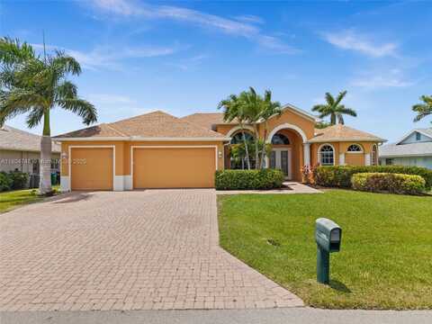 1702 SE 6th AVE, Cape Coral, FL 33990