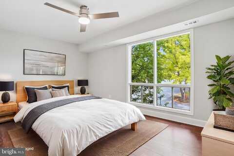 214 PARK TERRACE COURT SE, VIENNA, VA 22180
