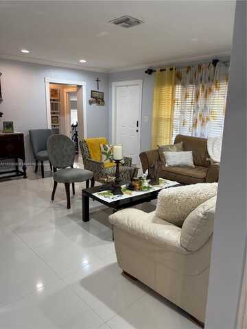 7430 BUCHANAN ST, Hollywood, FL 33024