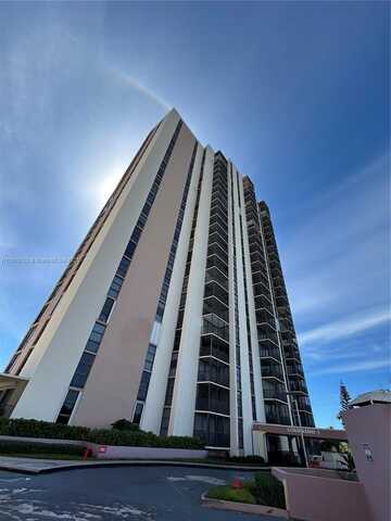 20335 W Country Club Dr, Aventura, FL 33180
